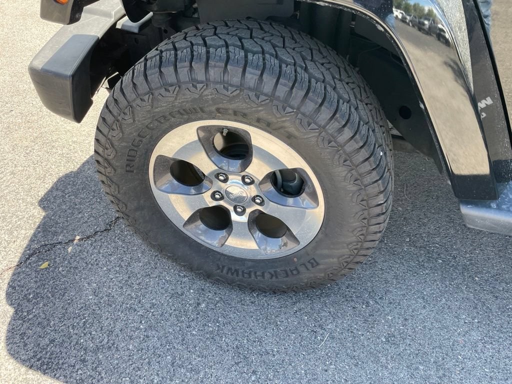 2017 Jeep Wrangler Unlimited Sahara - Photo 11