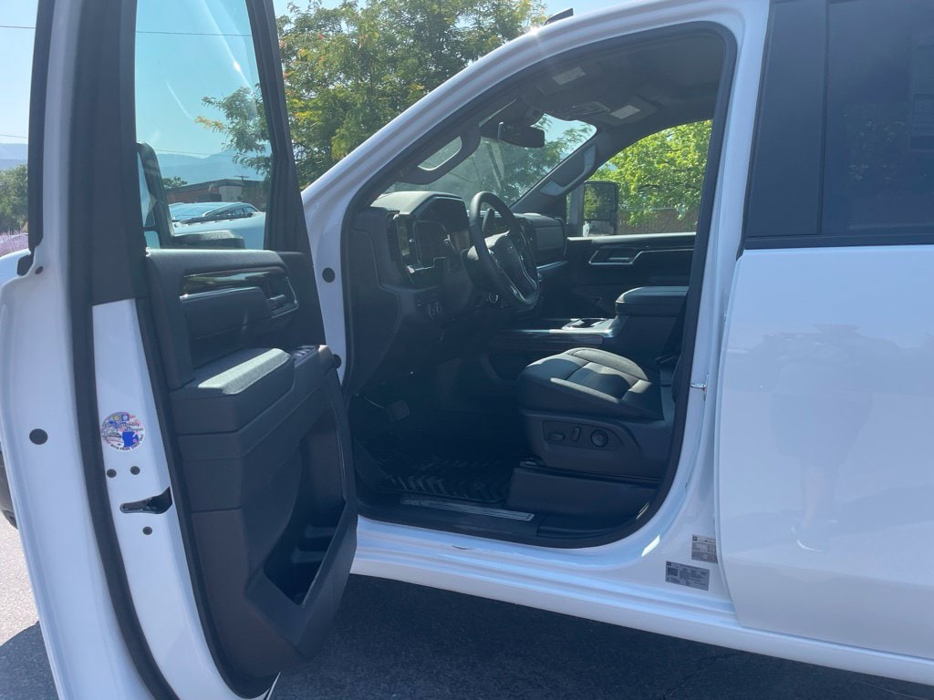 2026 Chevrolet Silverado 3500 HD LT - Photo 18