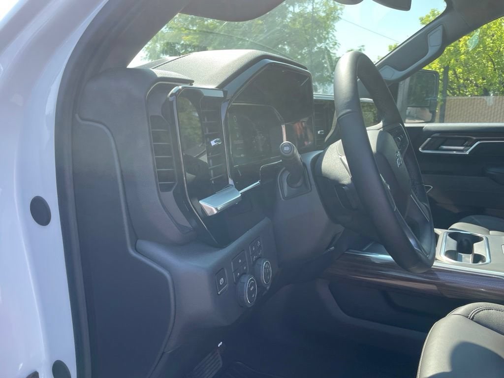 2026 Chevrolet Silverado 3500 HD LT - Photo 20