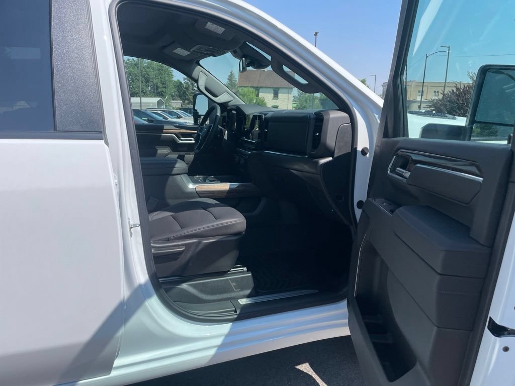 2026 Chevrolet Silverado 3500 HD LT - Photo 31