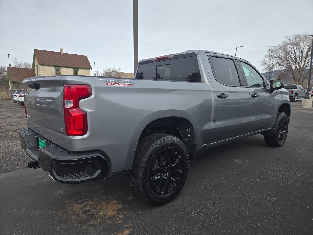 2025 Chevrolet Silverado 1500 LT Trail Boss photo 2