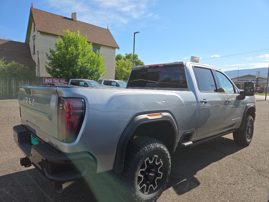 2025 Gmc Sierra 2500 HD AT4X photo 3