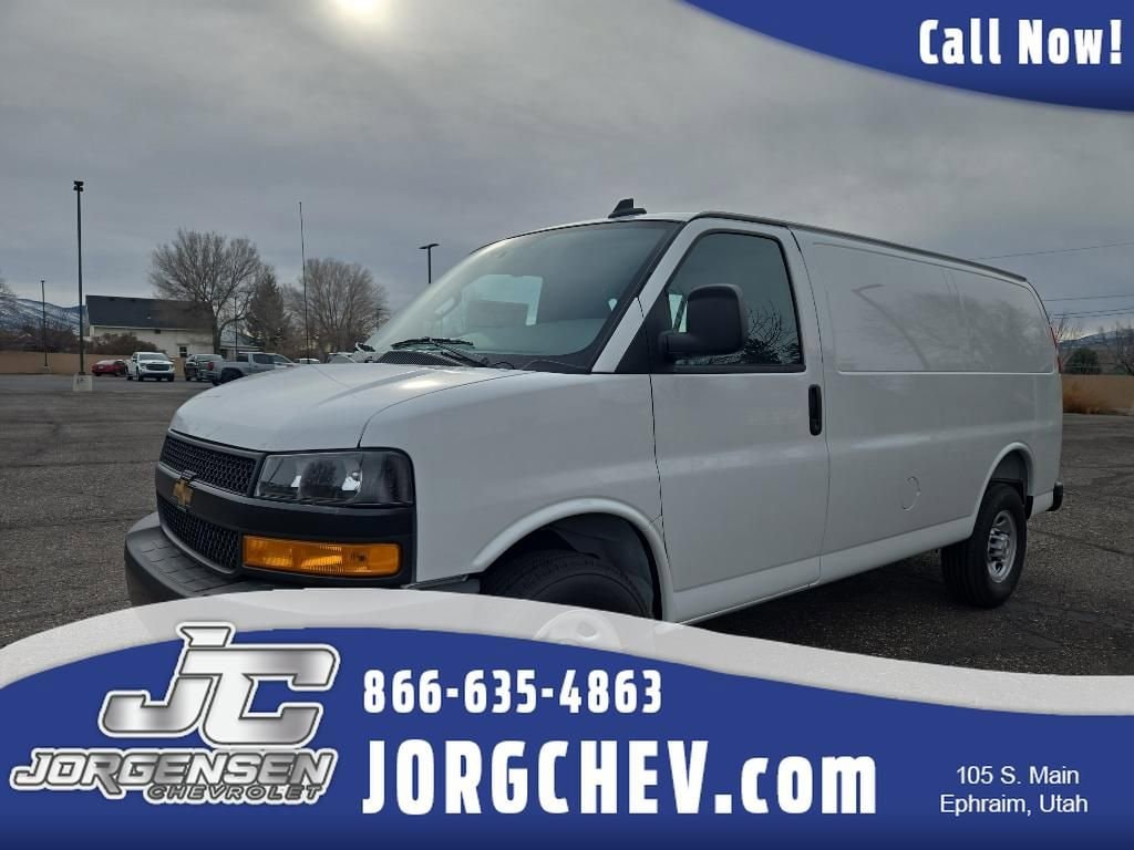 2025 Chevrolet Express 2500 Work Van HD's photo