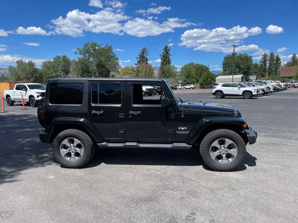2017 Jeep Wrangler Unlimited Sahara - Photo 4