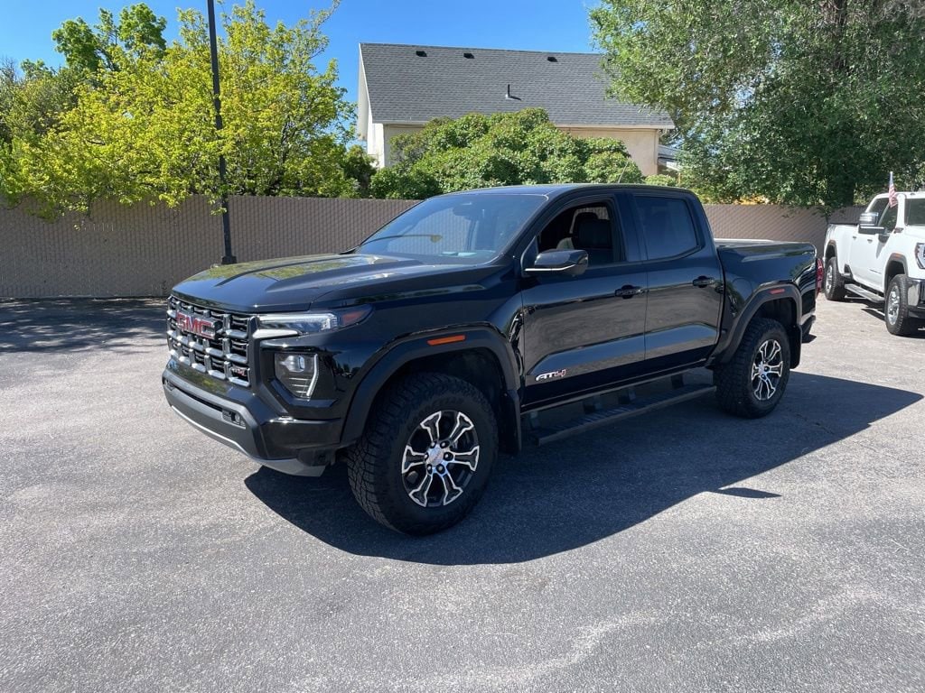 2024 GMC Canyon AT4 4WD Crew Cab Short Box's photo