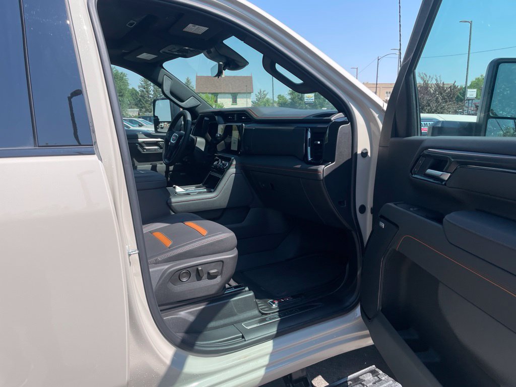 2026 GMC Sierra 3500HD AT4 - Photo 33