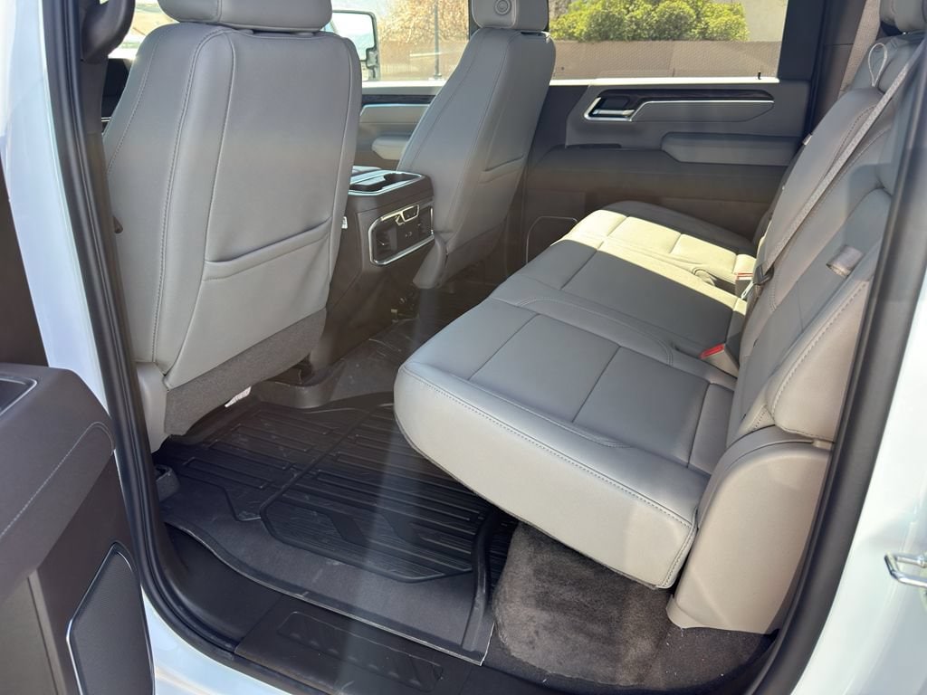 2026 GMC Sierra 3500HD SLT - Photo 15