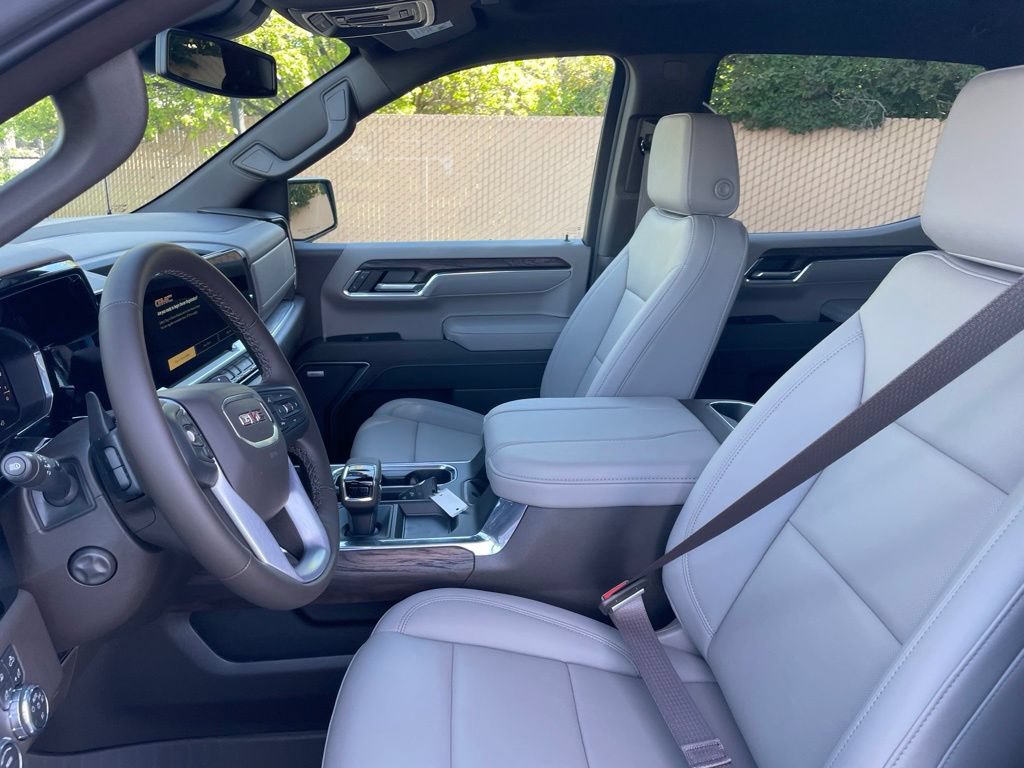 2026 GMC Sierra 1500 SLT - Photo 21