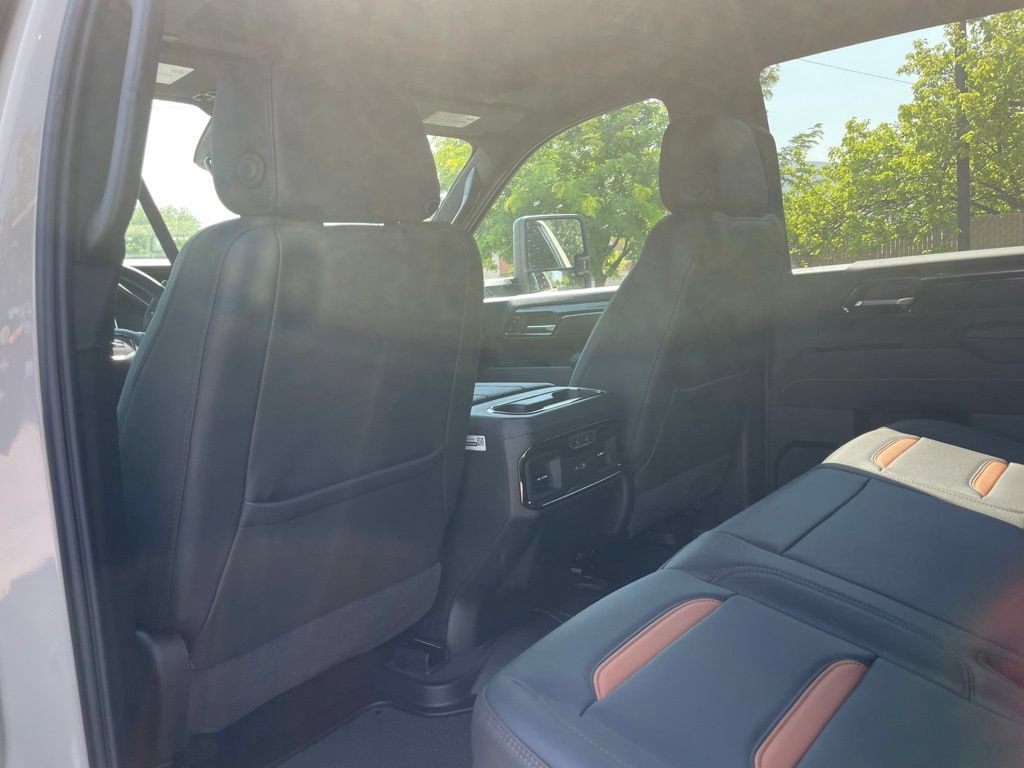 2026 GMC Sierra 3500HD AT4 - Photo 42