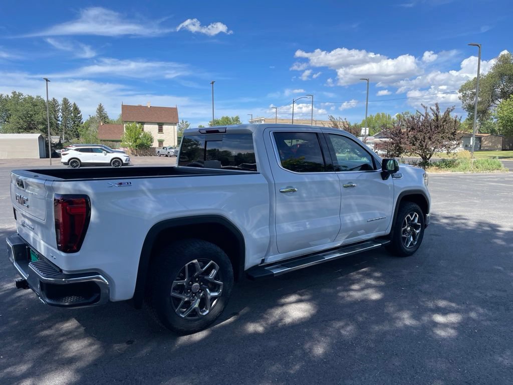 2026 GMC Sierra 1500 SLT - Photo 7
