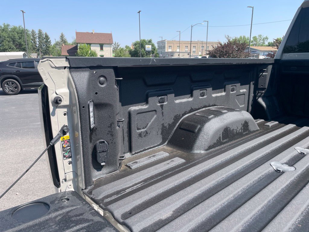 2026 GMC Sierra 3500HD AT4 - Photo 15
