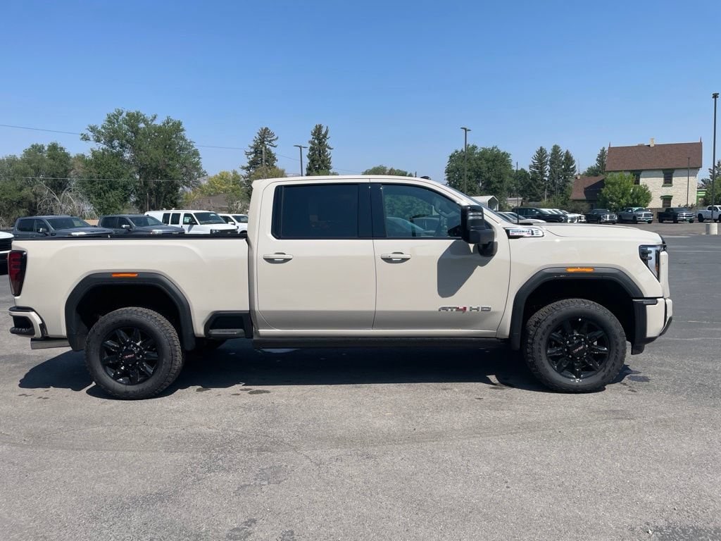 2026 GMC Sierra 3500HD AT4 - Photo 7