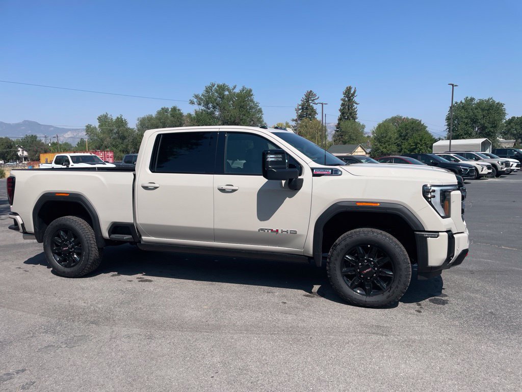 2026 GMC Sierra 3500HD AT4 - Photo 6