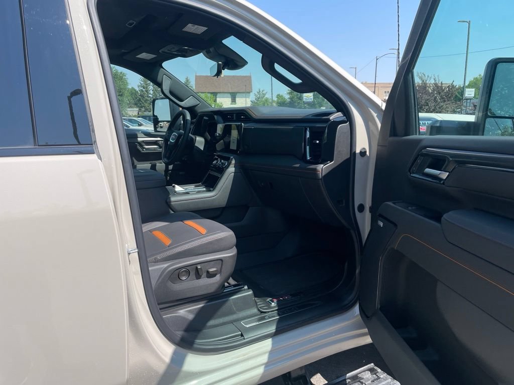 2026 GMC Sierra 3500HD AT4 - Photo 34
