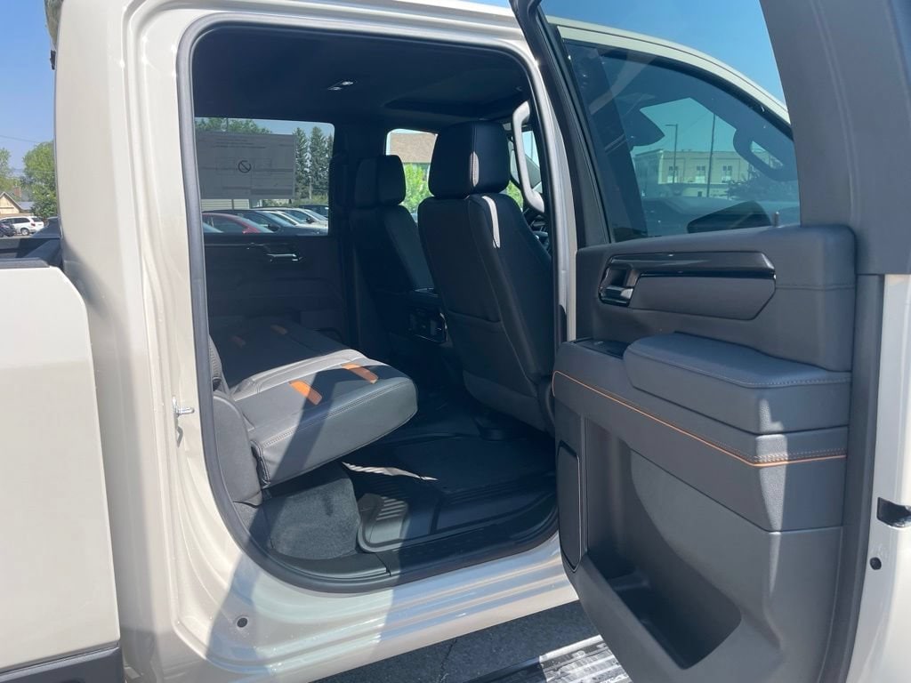 2026 GMC Sierra 3500HD AT4 - Photo 37