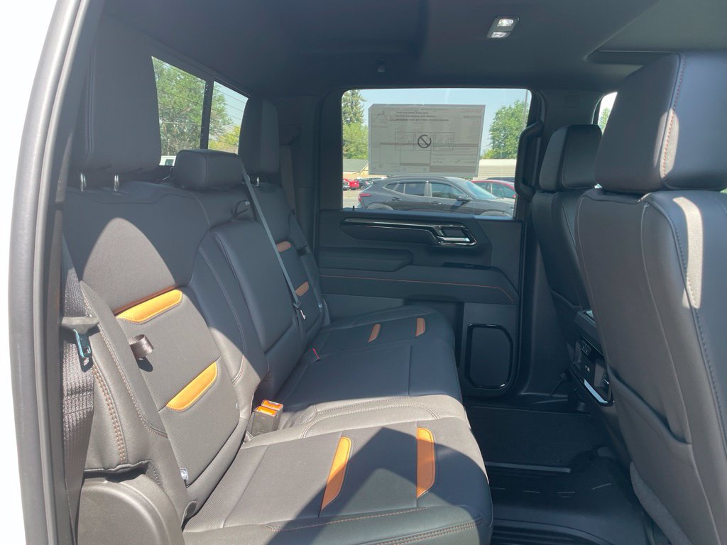 2026 GMC Sierra 3500HD AT4 - Photo 37