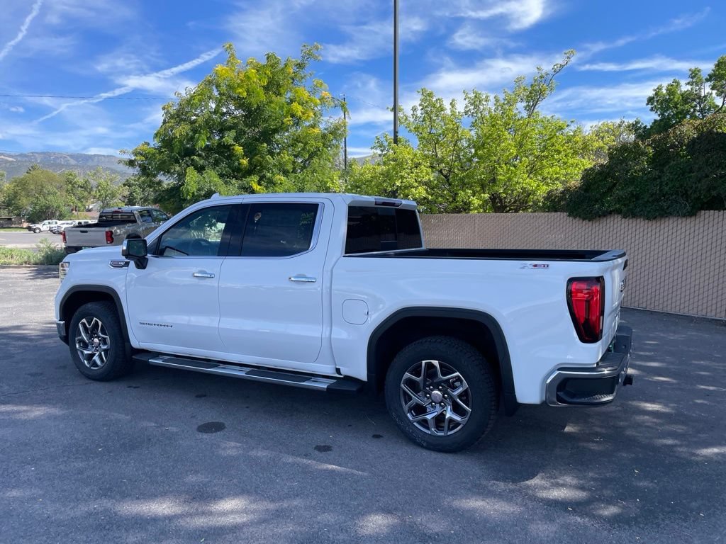 2026 GMC Sierra 1500 SLT - Photo 11