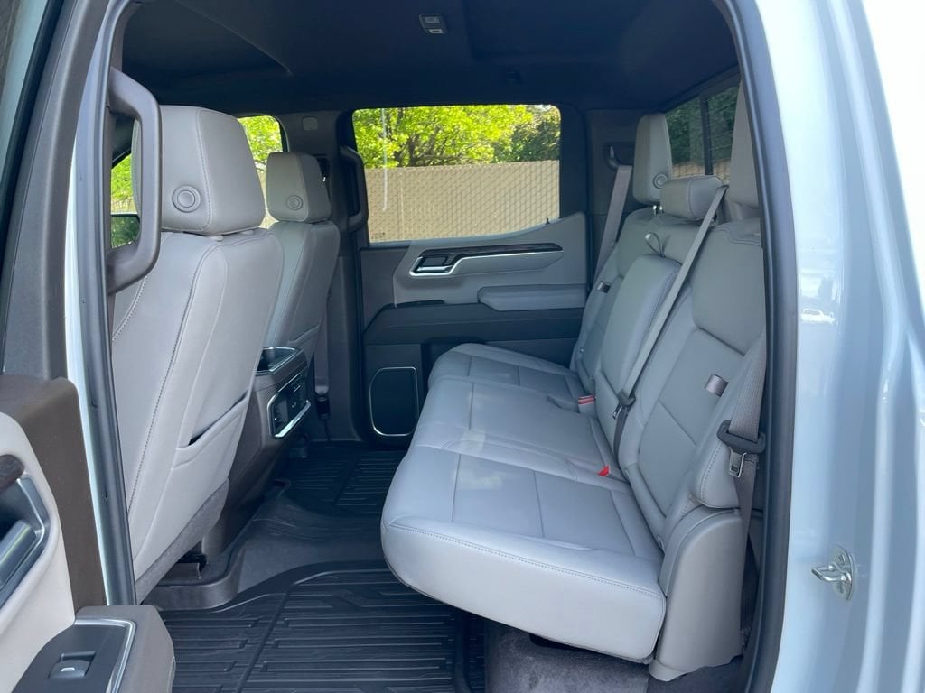 2026 GMC Sierra 1500 SLT - Photo 39