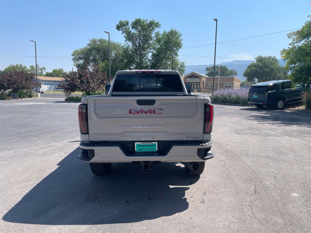 2026 GMC Sierra 3500HD AT4 - Photo 10