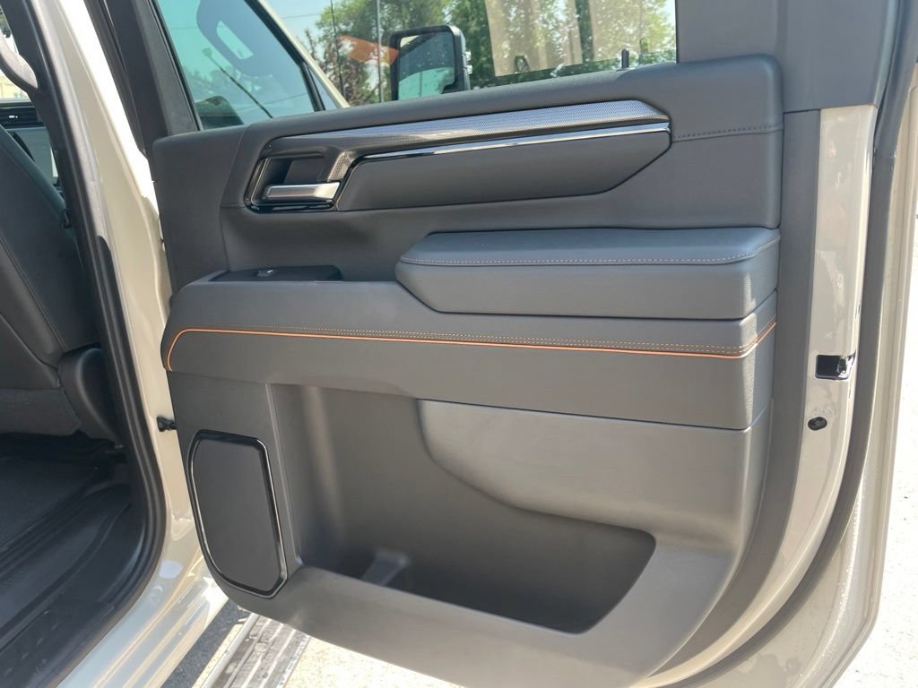 2026 GMC Sierra 3500HD AT4 - Photo 38
