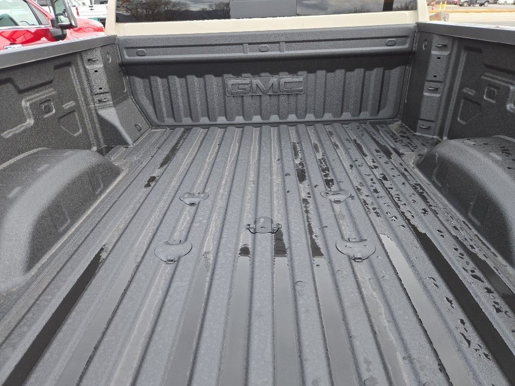2026 GMC Sierra 3500HD AT4 - Photo 10
