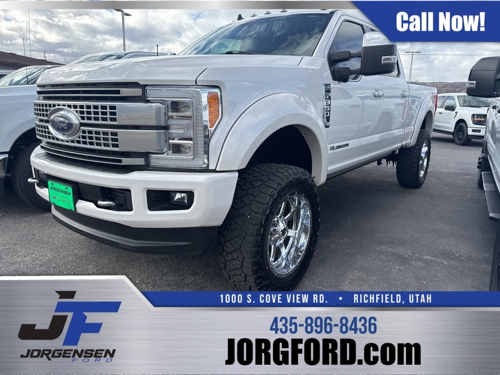 2019 Ford F-350 Super Duty Platinum's photo