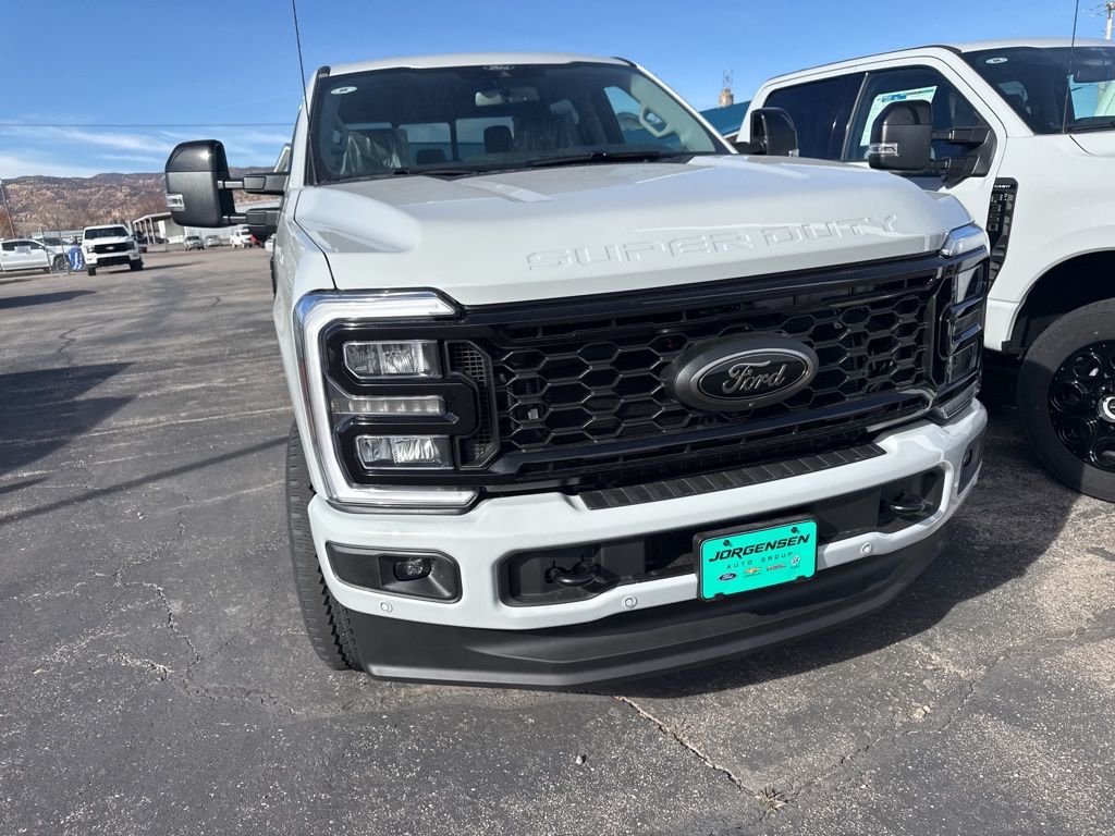 2026 Ford F-250 Super Duty Lariat - Photo 3