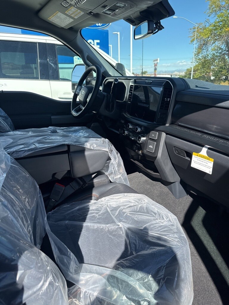 2026 Ford F-350 photo 3