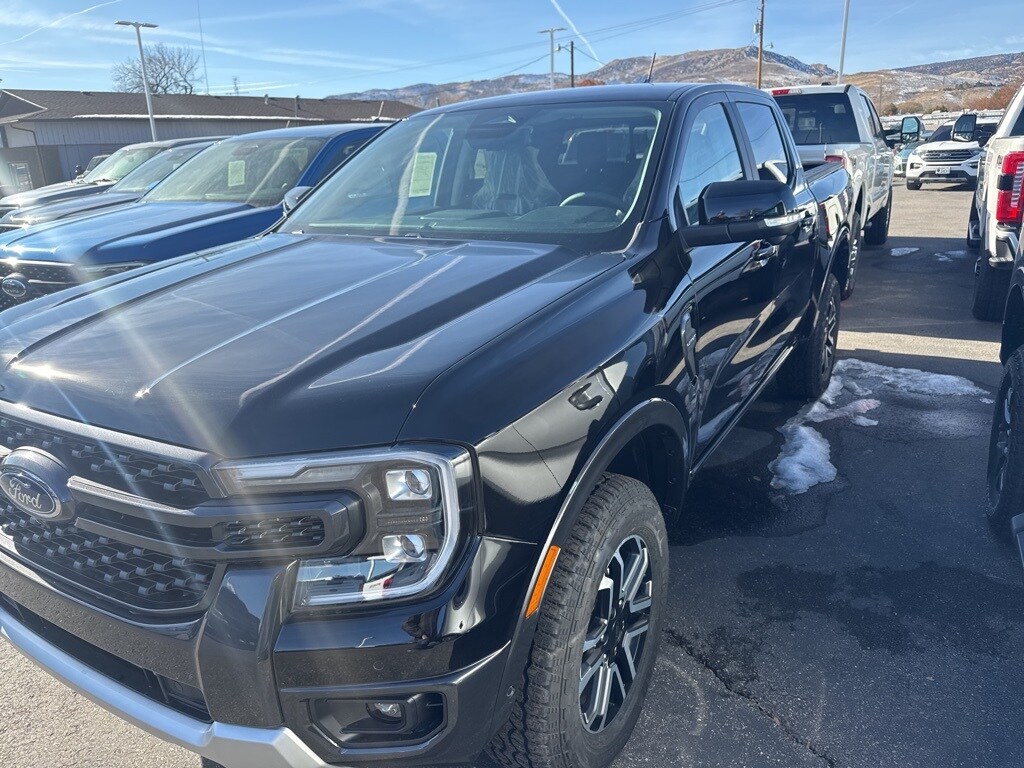 2024 Ford Ranger Lariat photo 2