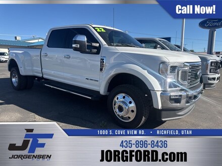 2022 Ford F-450SD Lariat Truck