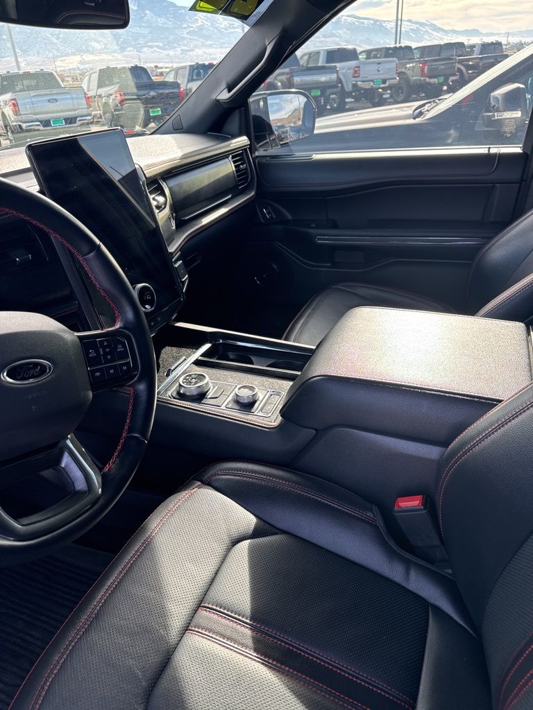 2022 Ford Expedition Limited - Photo 6