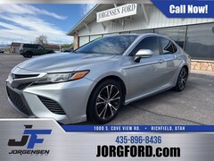 2019 Toyota Camry SE Sedan