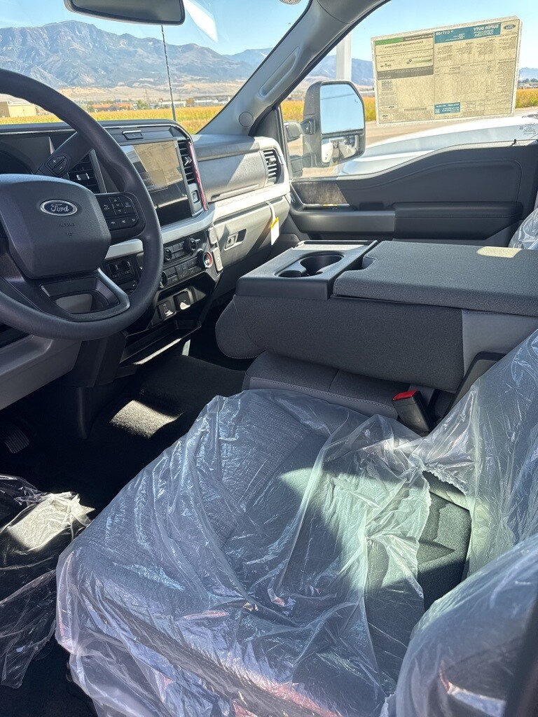 2026 Ford F-250 photo 3