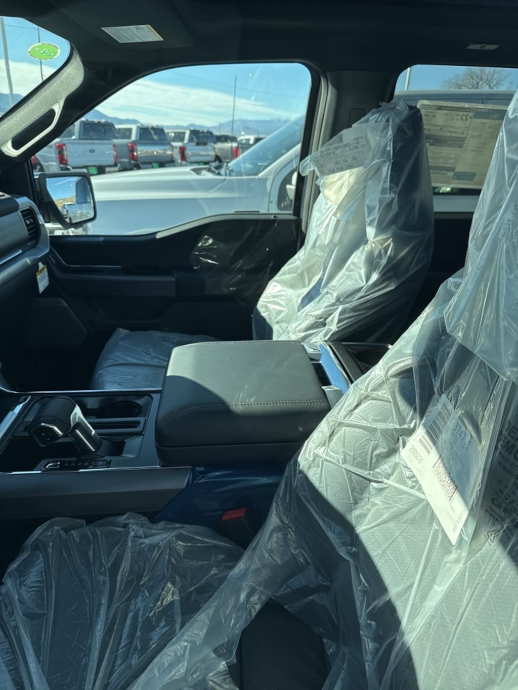 New 2025 Ford F-150 Lariat Truck