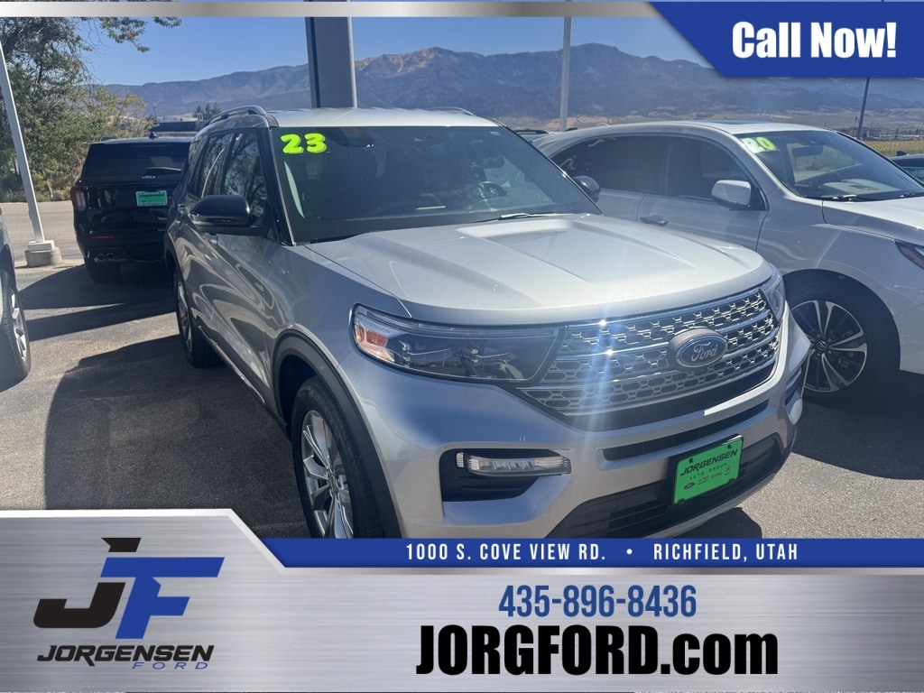 2023 Ford Explorer SUV 