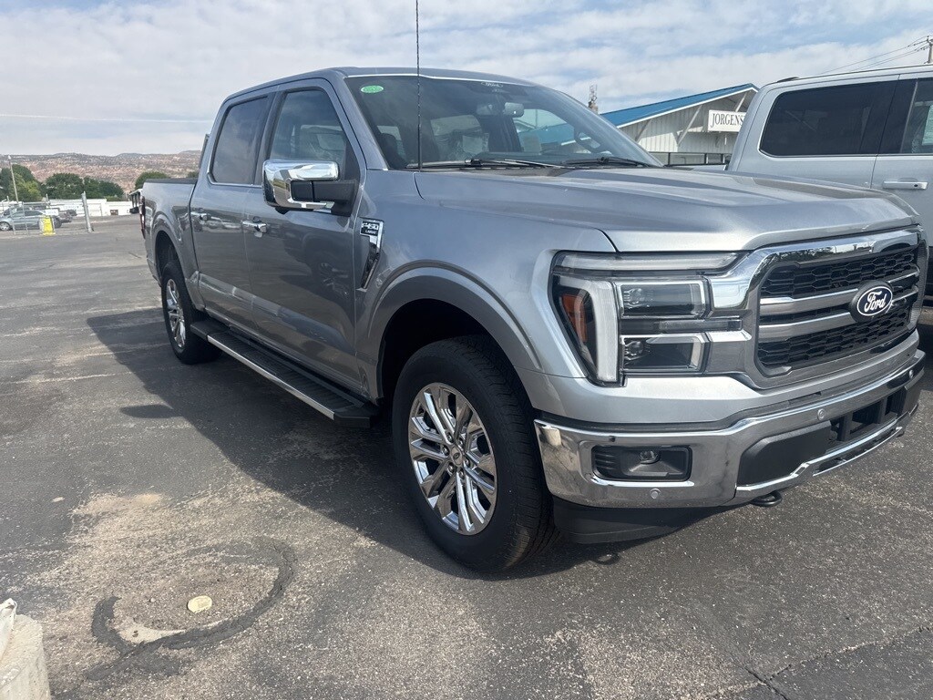 2025 Ford F-150 Lariat photo 4