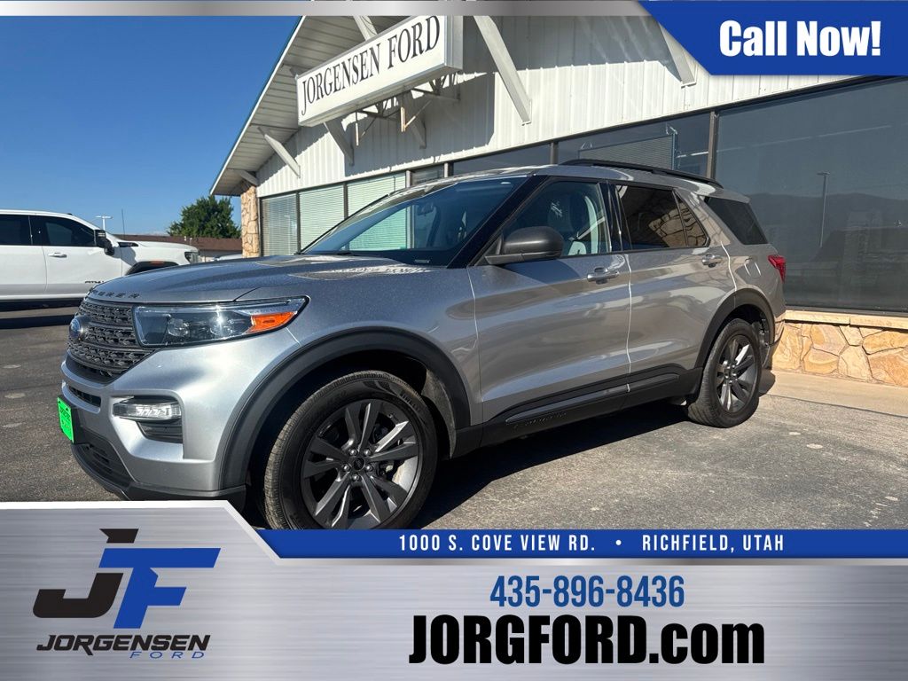 2021 Ford Explorer SUV 