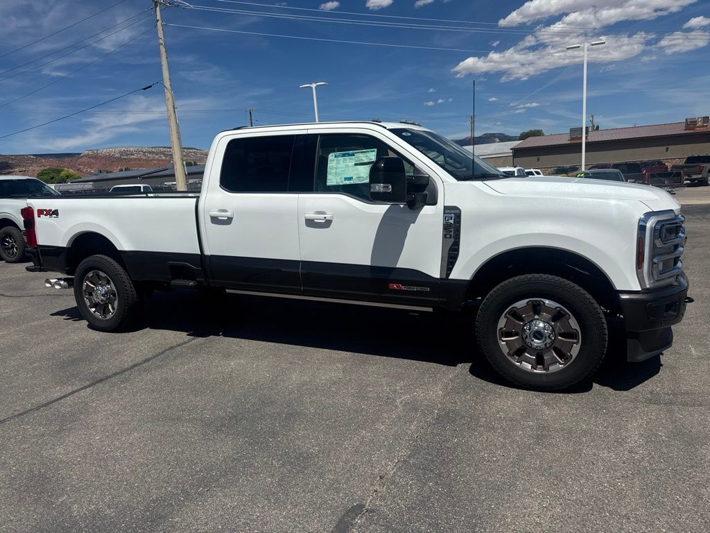 2025 Ford F-350 Super Duty King Ranch - Photo 4