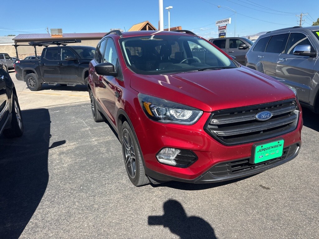 2019 Ford Escape SEL photo 4