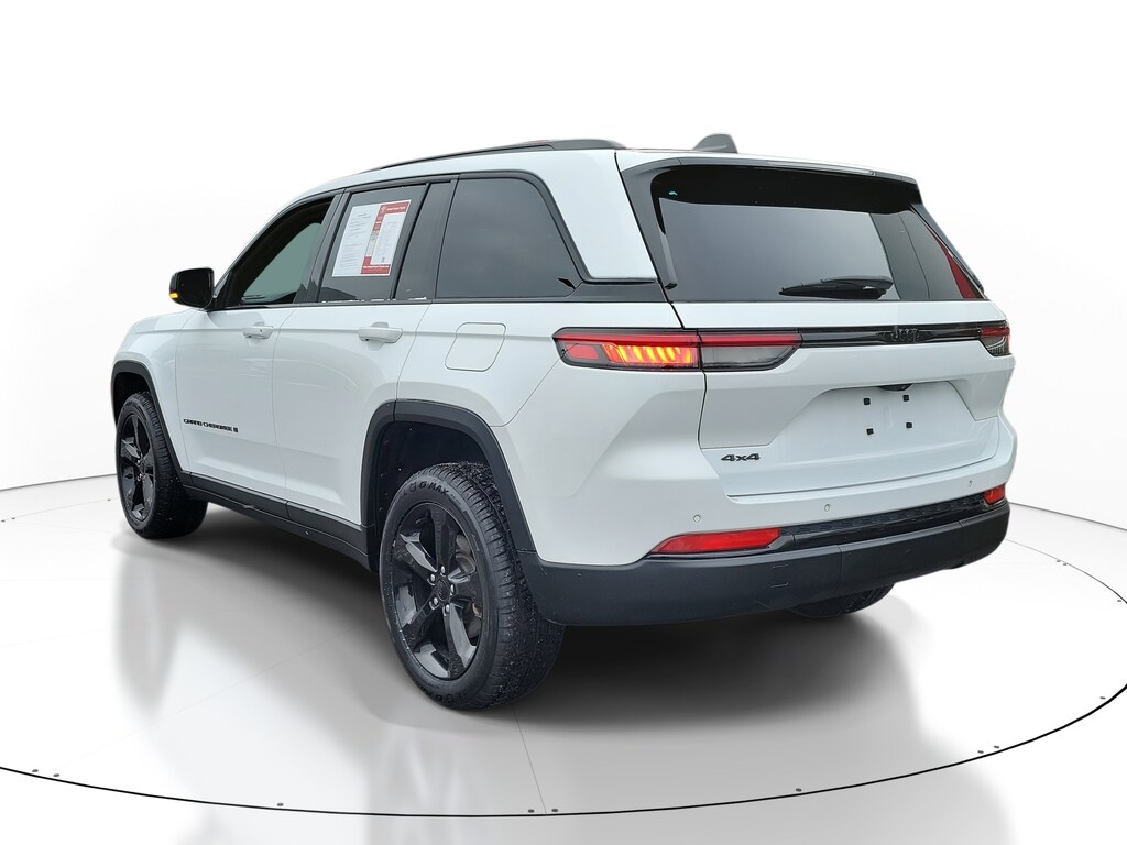 Certified 2022 Jeep Grand Cherokee Laredo SUV