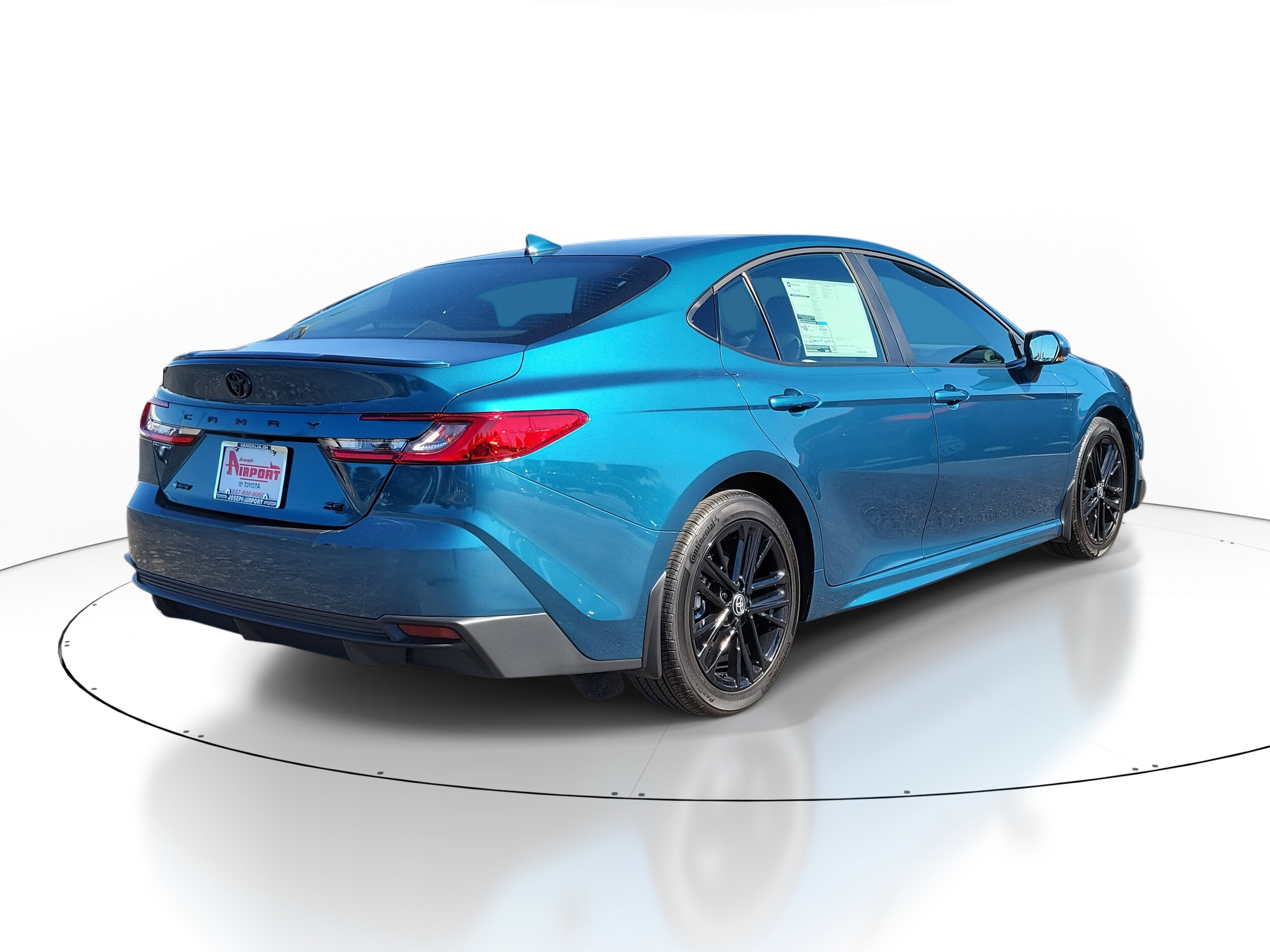 2026 Toyota Camry SE photo 3