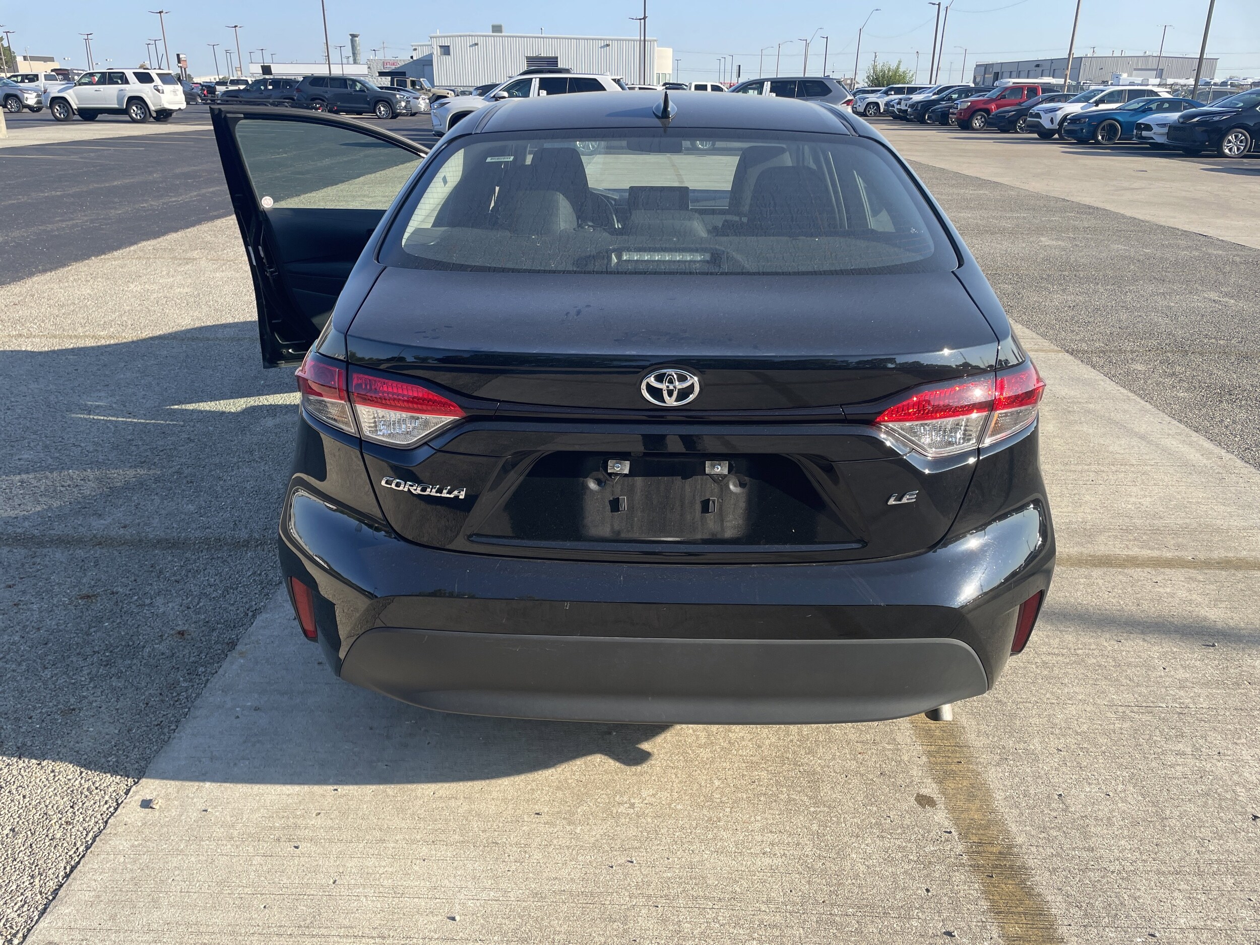 2024 Toyota Corolla LE photo 4