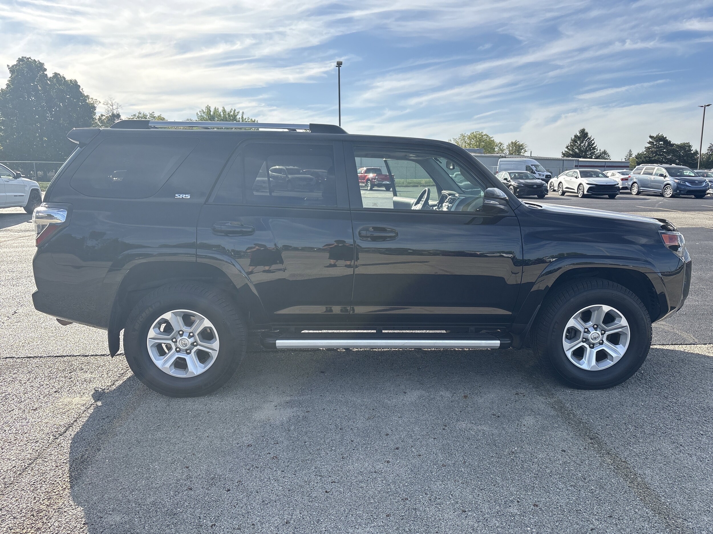 2019 Toyota 4Runner Limited photo 3