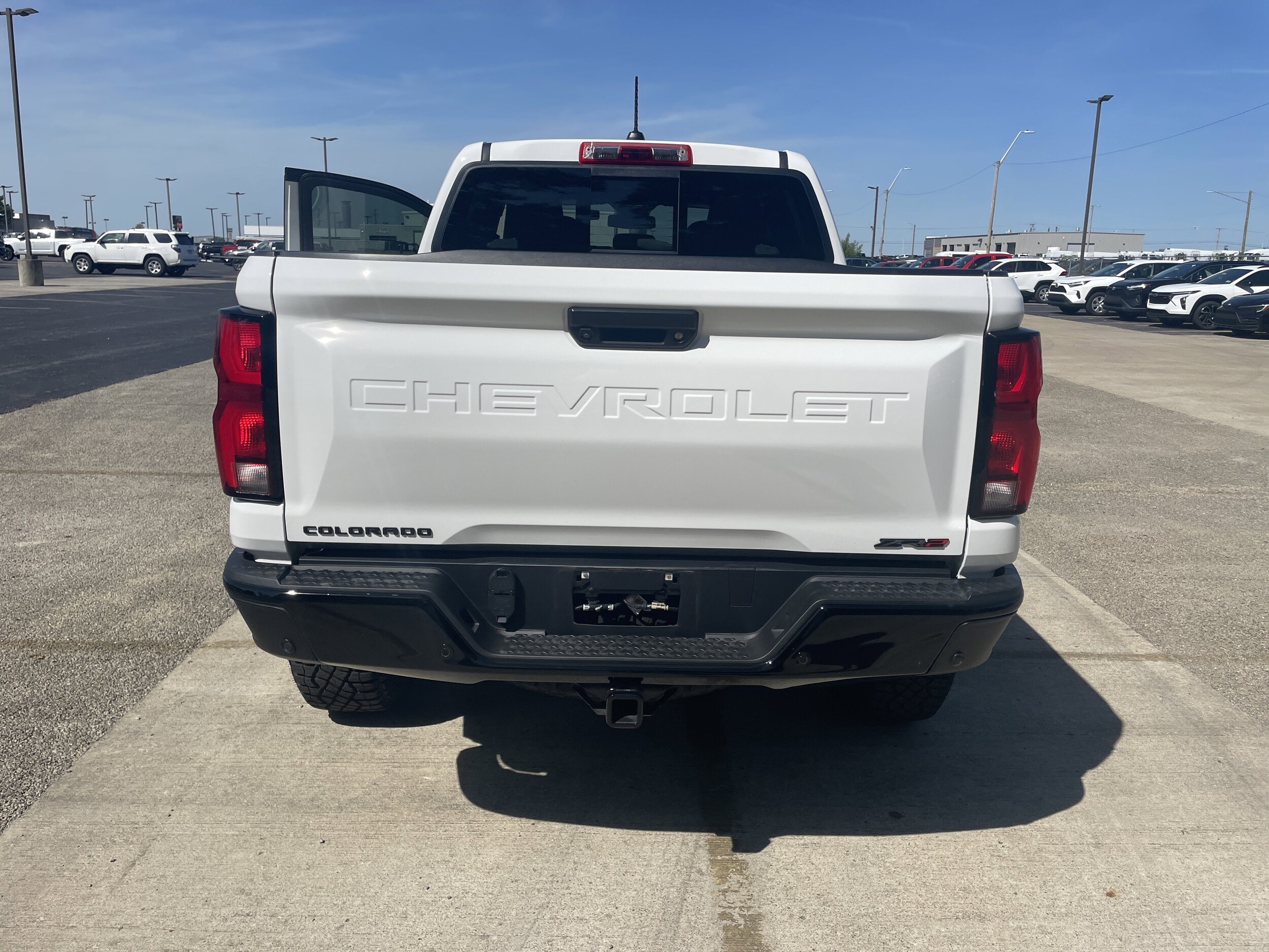 2024 Chevrolet Colorado ZR2 photo 3
