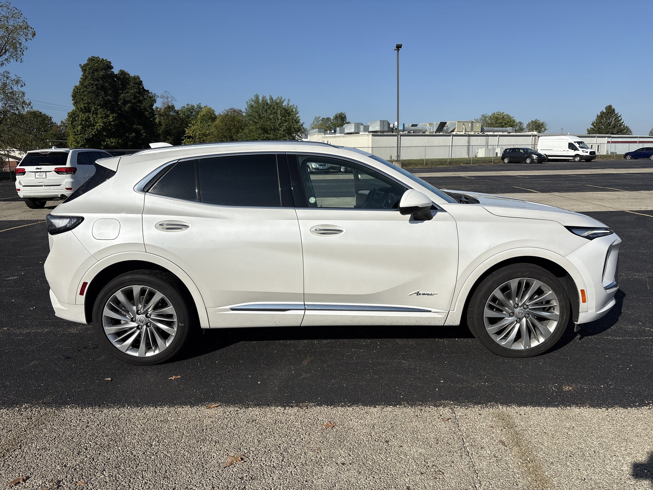 2024 Buick Envision Avenir photo 3