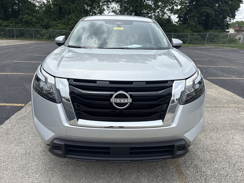 Certified 2025 Nissan Pathfinder SV SUV