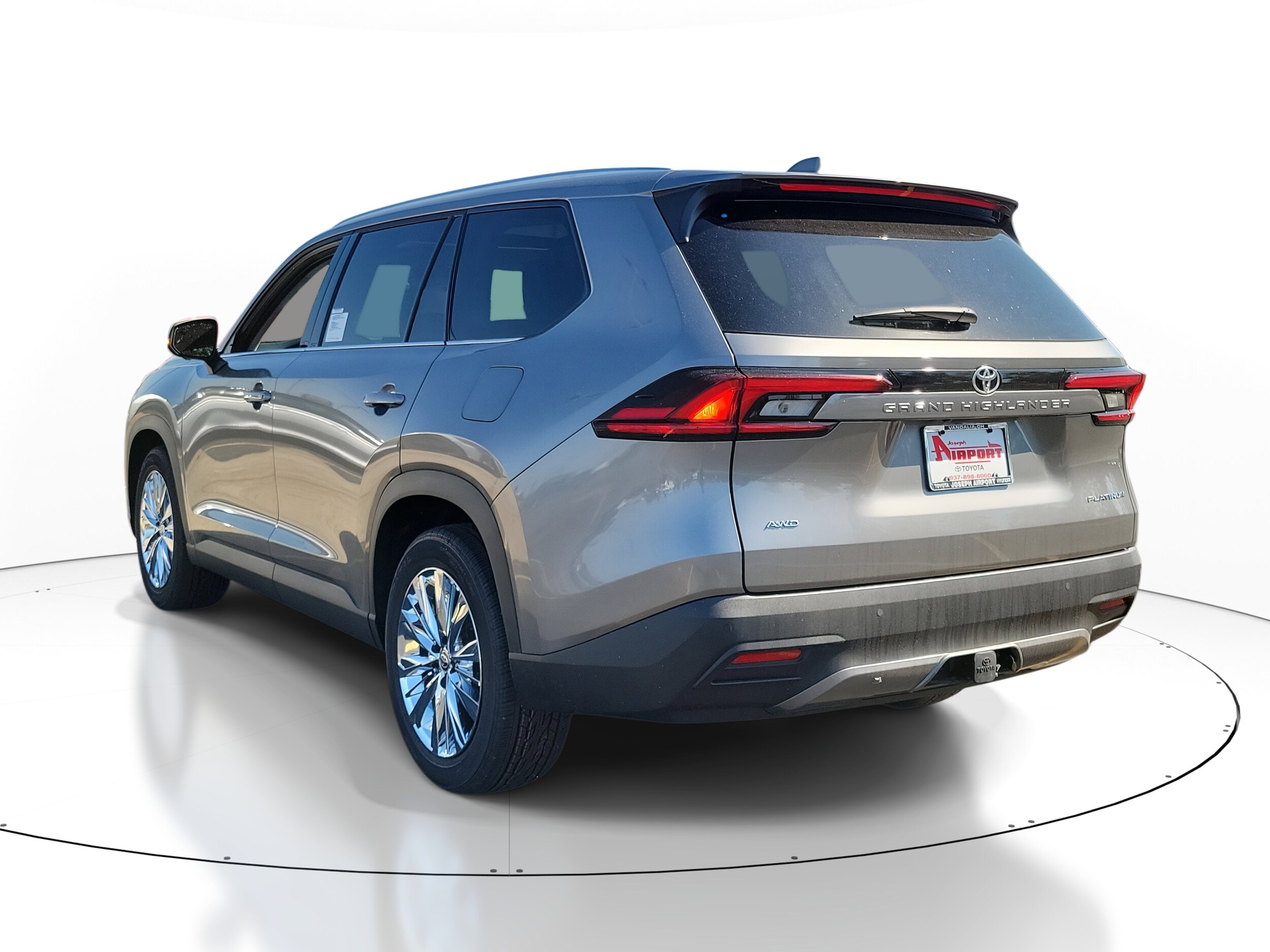 2026 Toyota Grand Highlander Platinum photo 3
