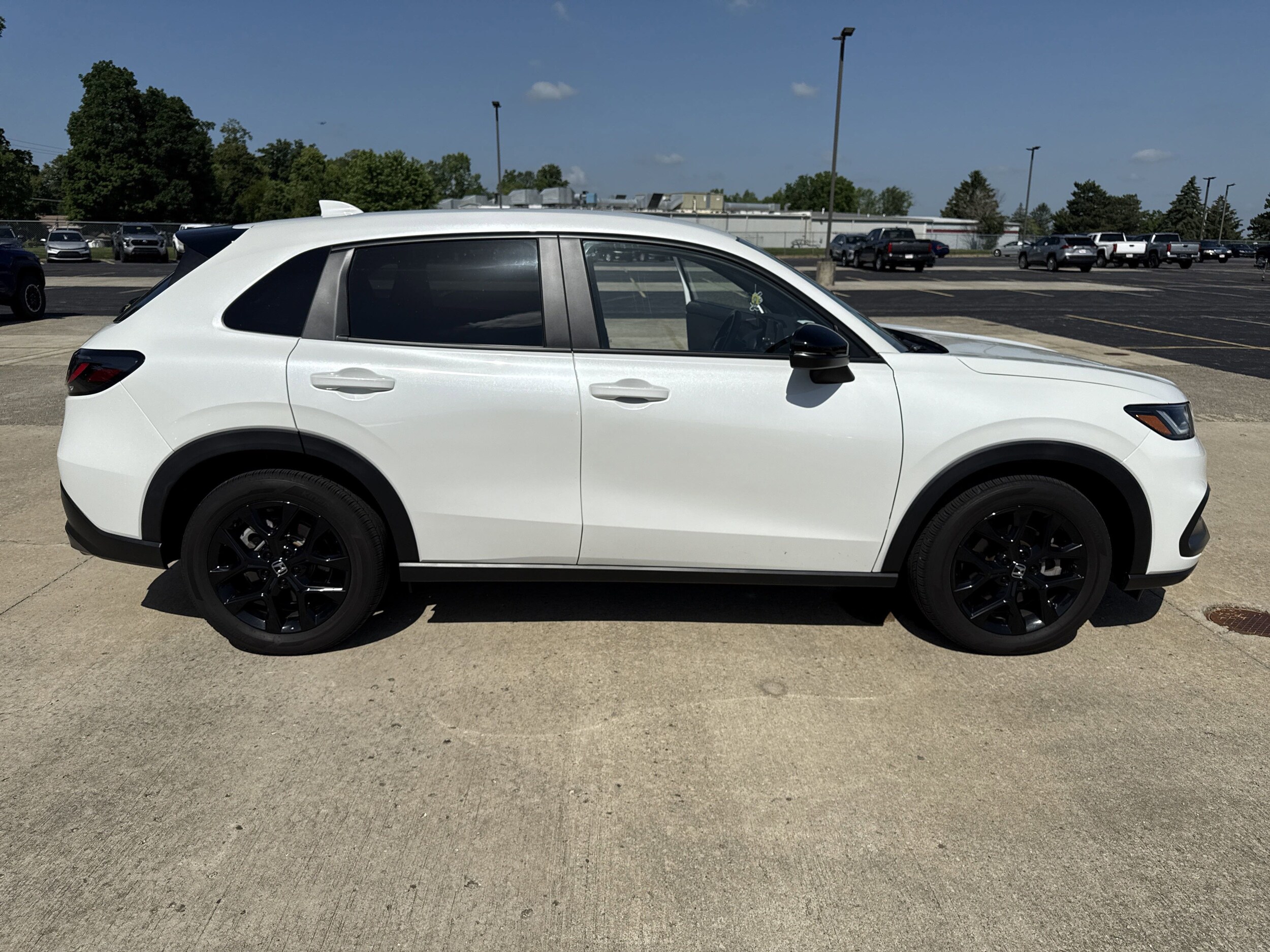 2023 Honda HR-V Sport photo 3