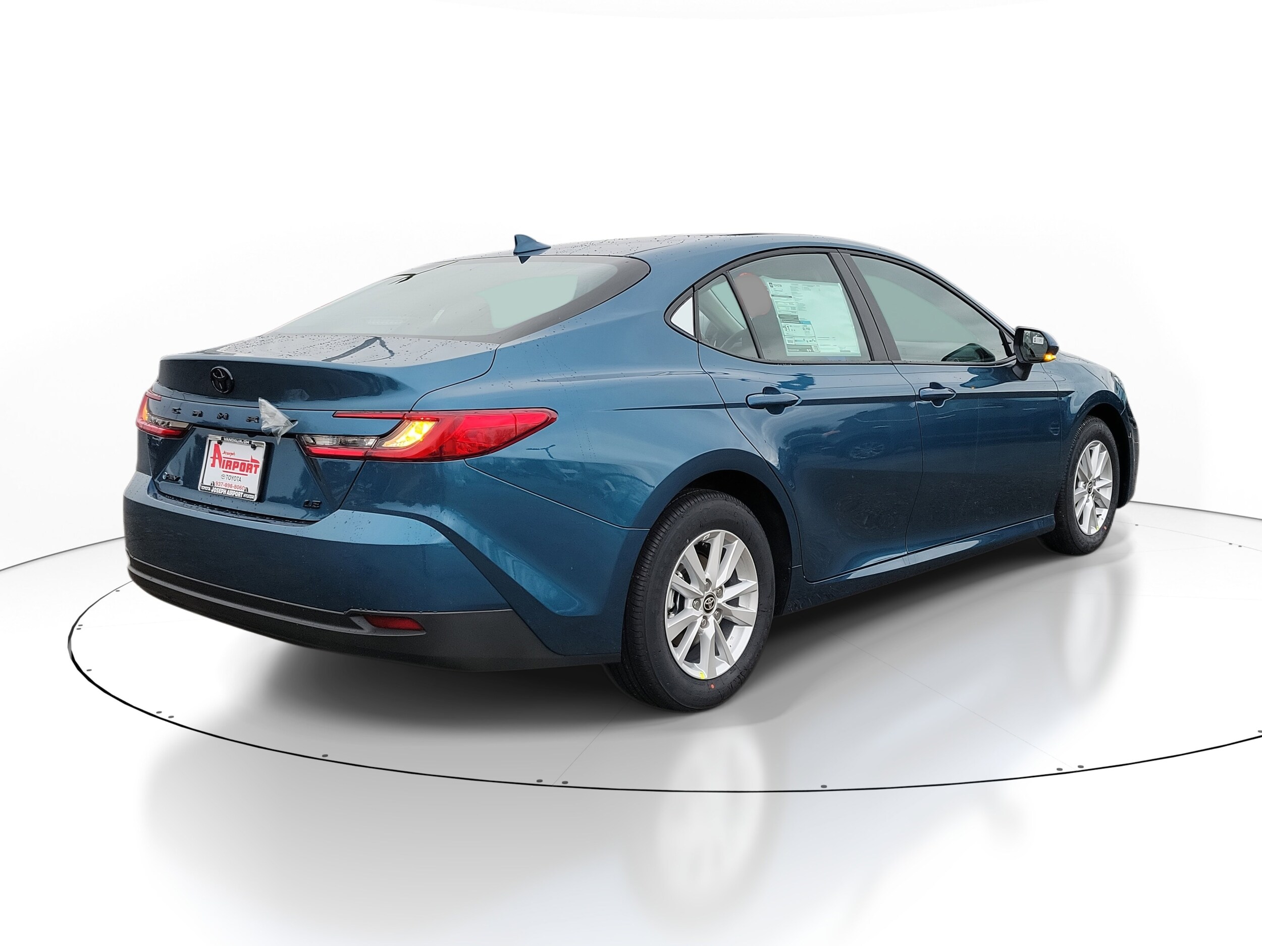 2026 Toyota Camry LE photo 3