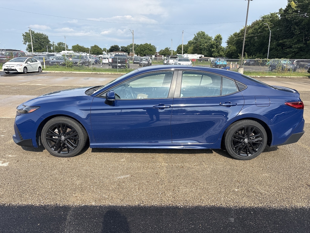 Certified 2025 Toyota Camry SE Sedan